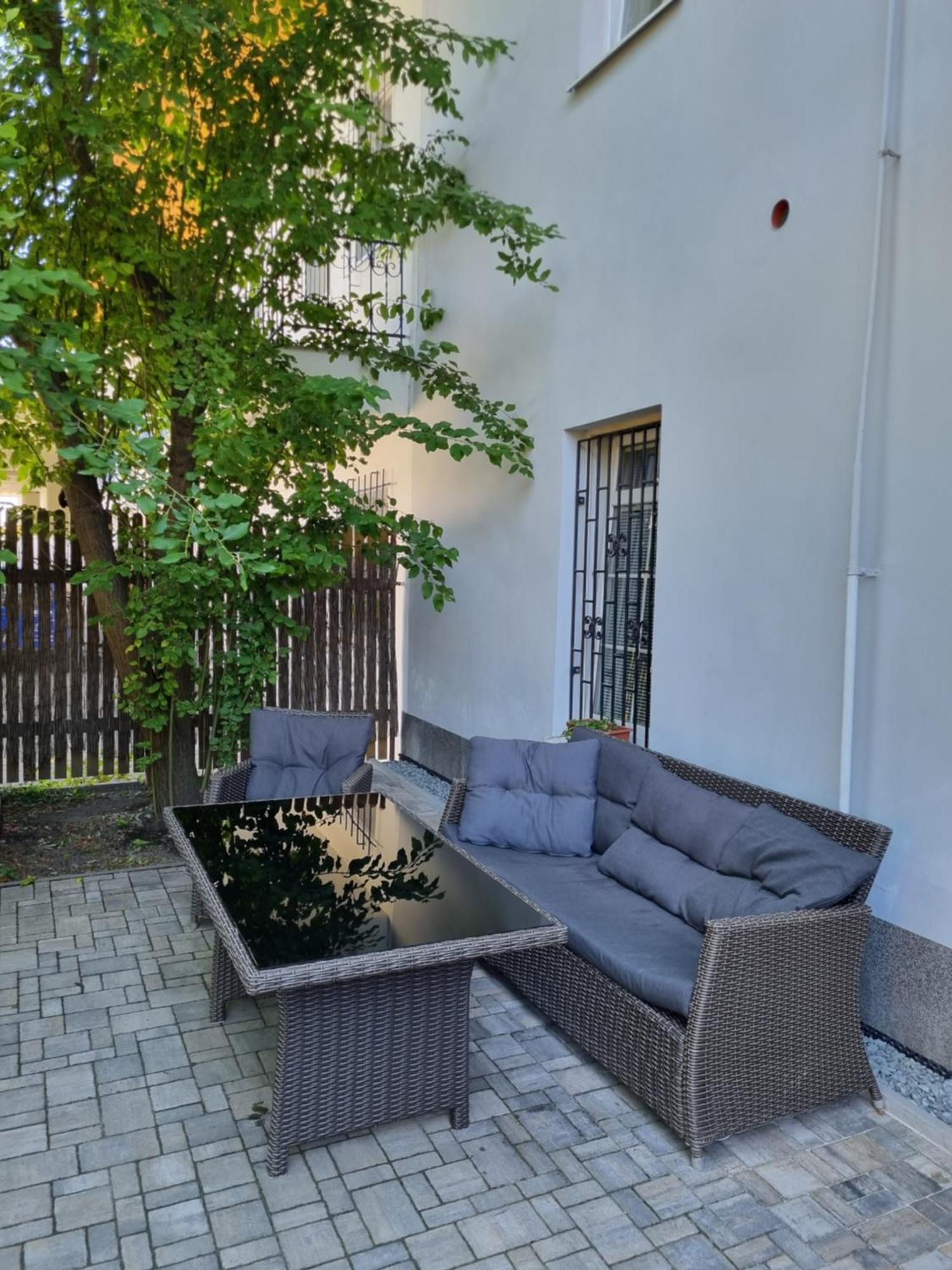 Cerny Tulipan - Apartman 5 Pilsen Exterior photo